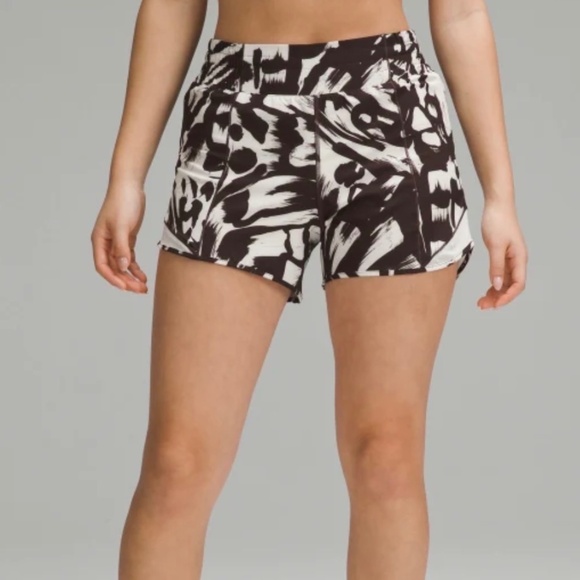 Lululemon Chocolate Brown and Ivory Hotty Hots - Picture 9 of 9